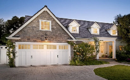 Clopay Coachman Collection - Design 13 with REC14 WIndows